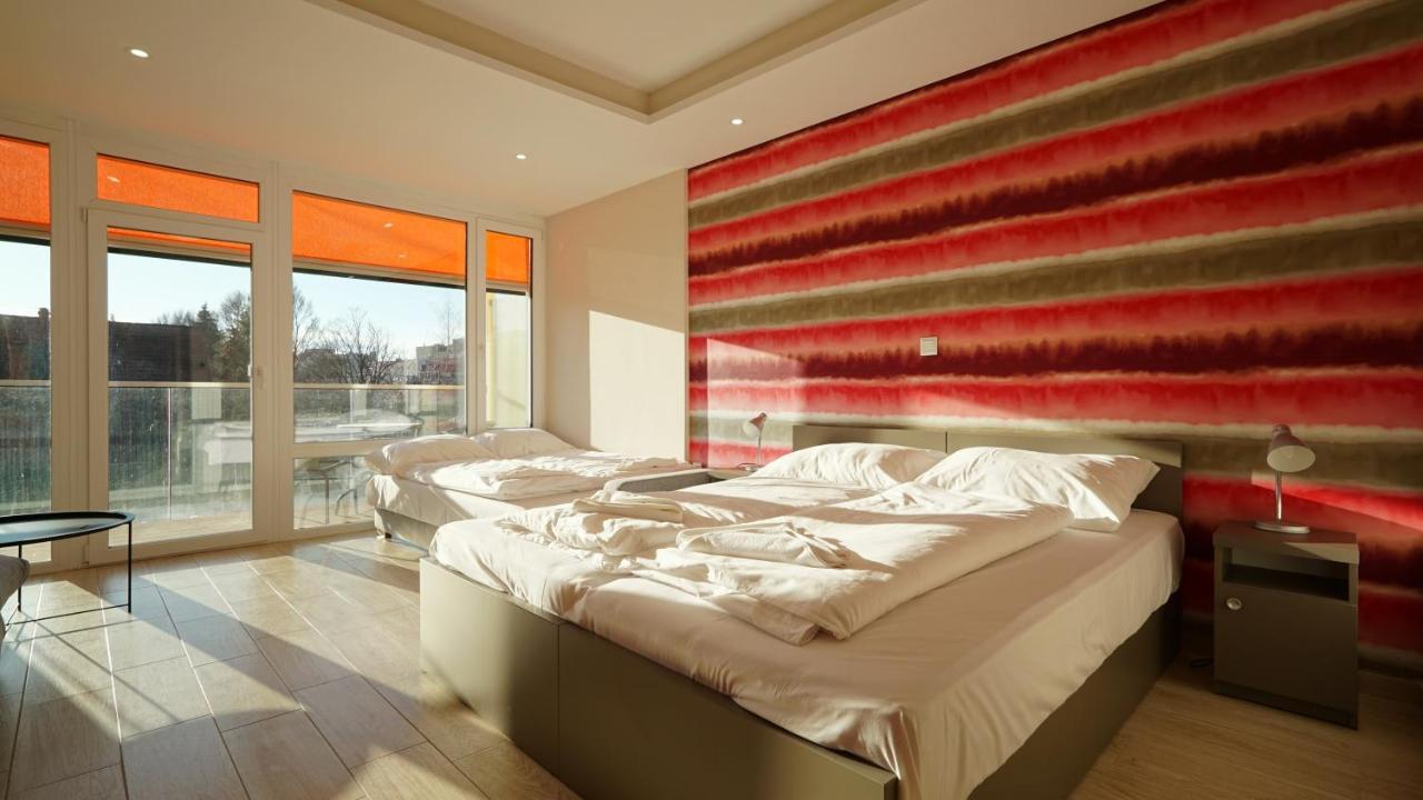 Colors Holiday Hotel Siófok Exterior foto